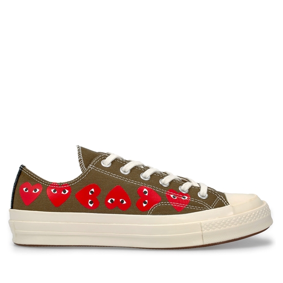 Comme Des Garcons Play Converse Multi Red Heart Chuck Taylor All Star '70 Low Sneakers Low Top Unisex Khaki | 08297-GFHC