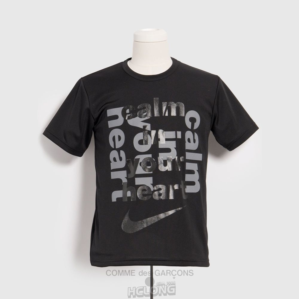 Comme Des Garcons BLACK Comme des Garçons - Nike Calm in Your Heart T-Shirt Tee Sort | 49701-JFRN